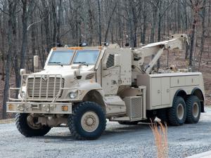 International MaxxPro 6x6 Wrecker